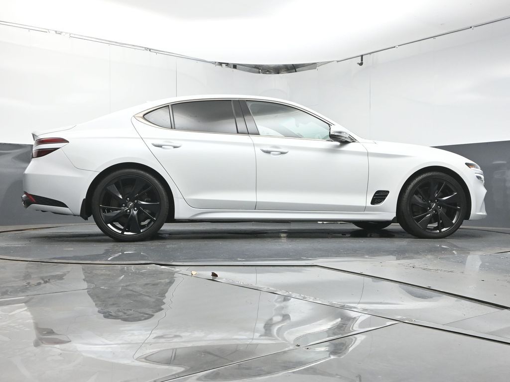 2023 GENESIS G70 Standard - Photo 37