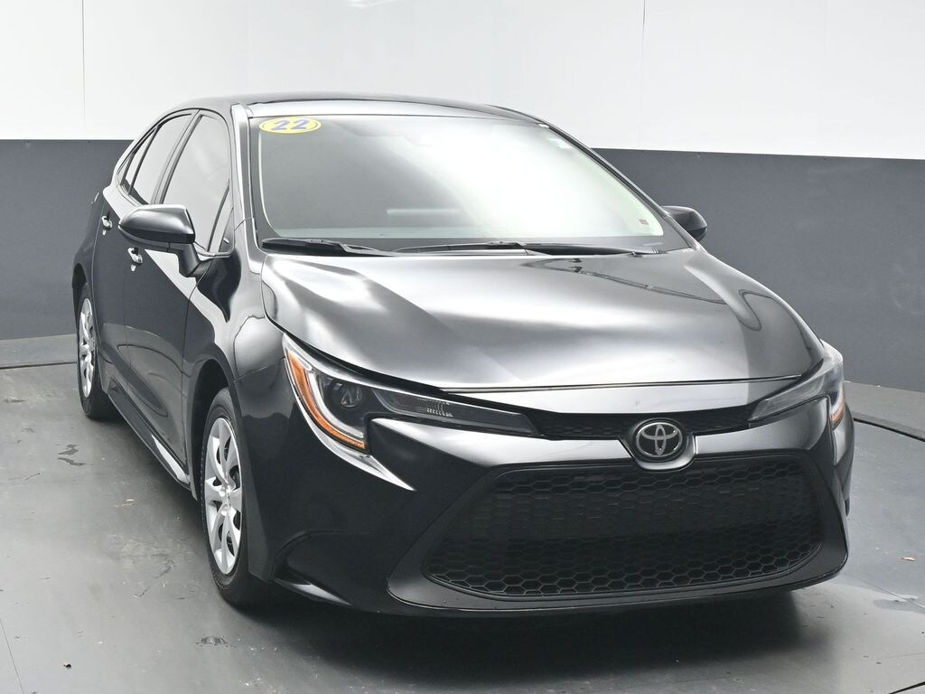 Used 2022 Toyota Corolla LE Sedan