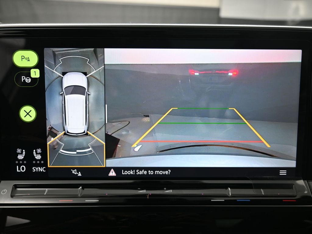 2026 Volkswagen Atlas SEL Premium R-Line - Photo 12