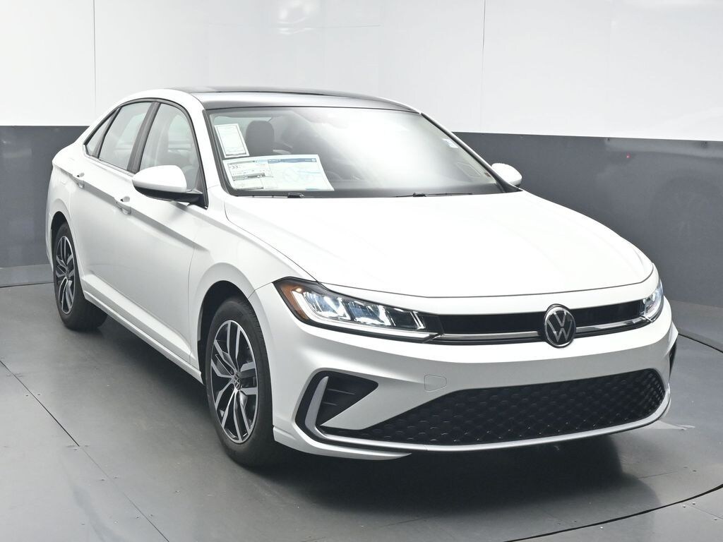 New 2026 Volkswagen Jetta 1.5T SE Sedan