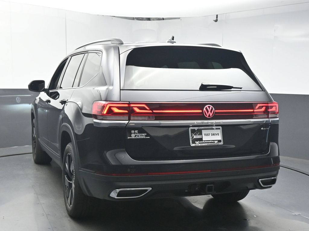 2026 Volkswagen Atlas SE w/Tech - Photo 6