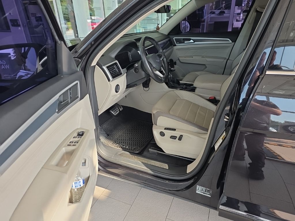 Used 2022 Volkswagen Atlas 3.6L V6 SEL Premium R-Line SUV