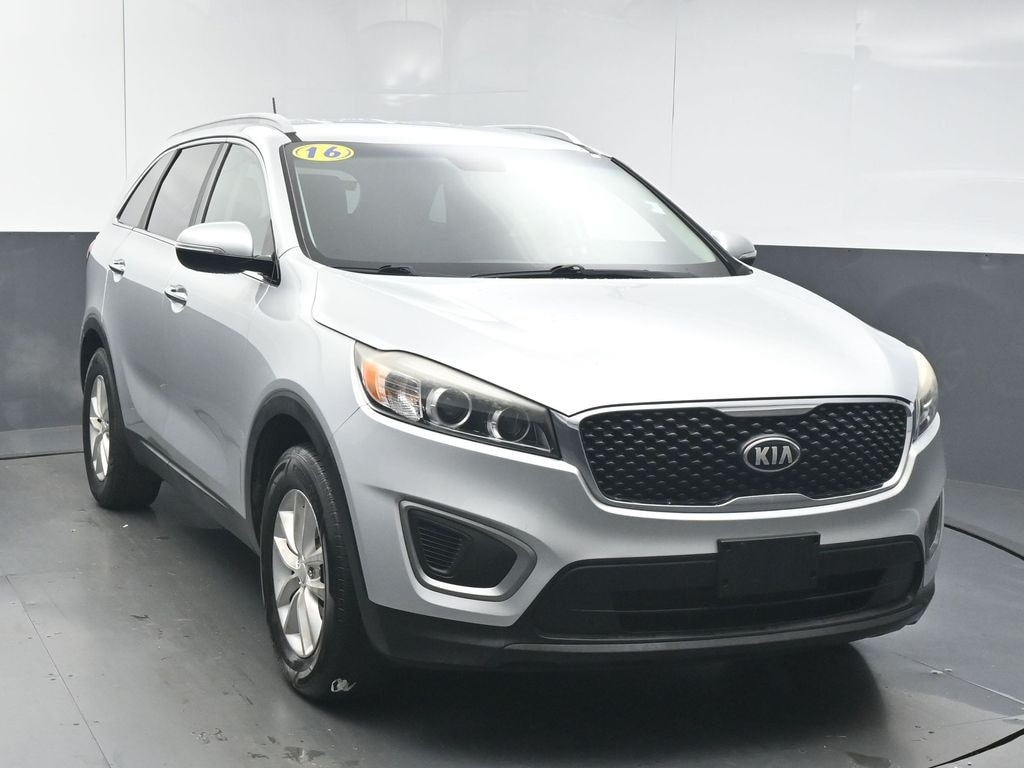 Used 2016 Kia Sorento LX with VIN 5XYPG4A50GG098253 for sale in Macon, GA