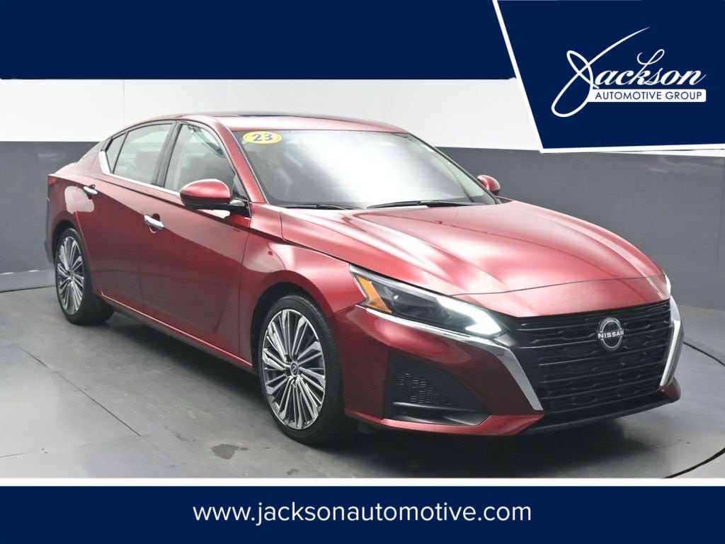 Used 2023 Nissan Altima 2.5 SL Sedan