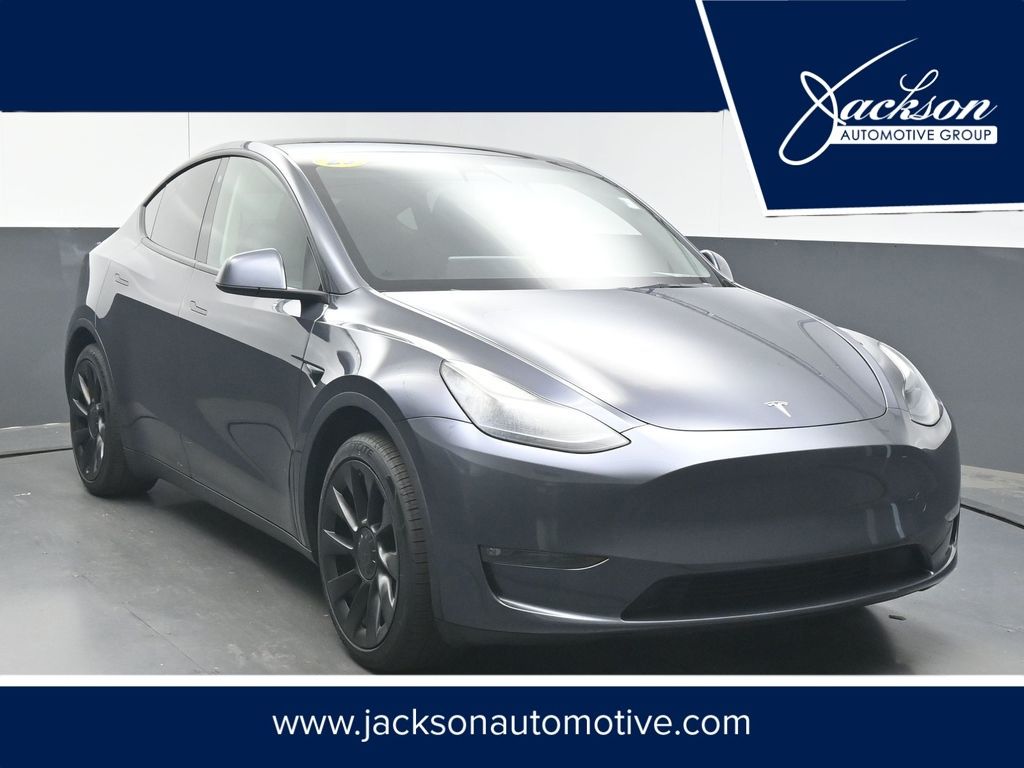 2023 Tesla Model Y Long Range Dual Motor All-Wheel Drive's photo