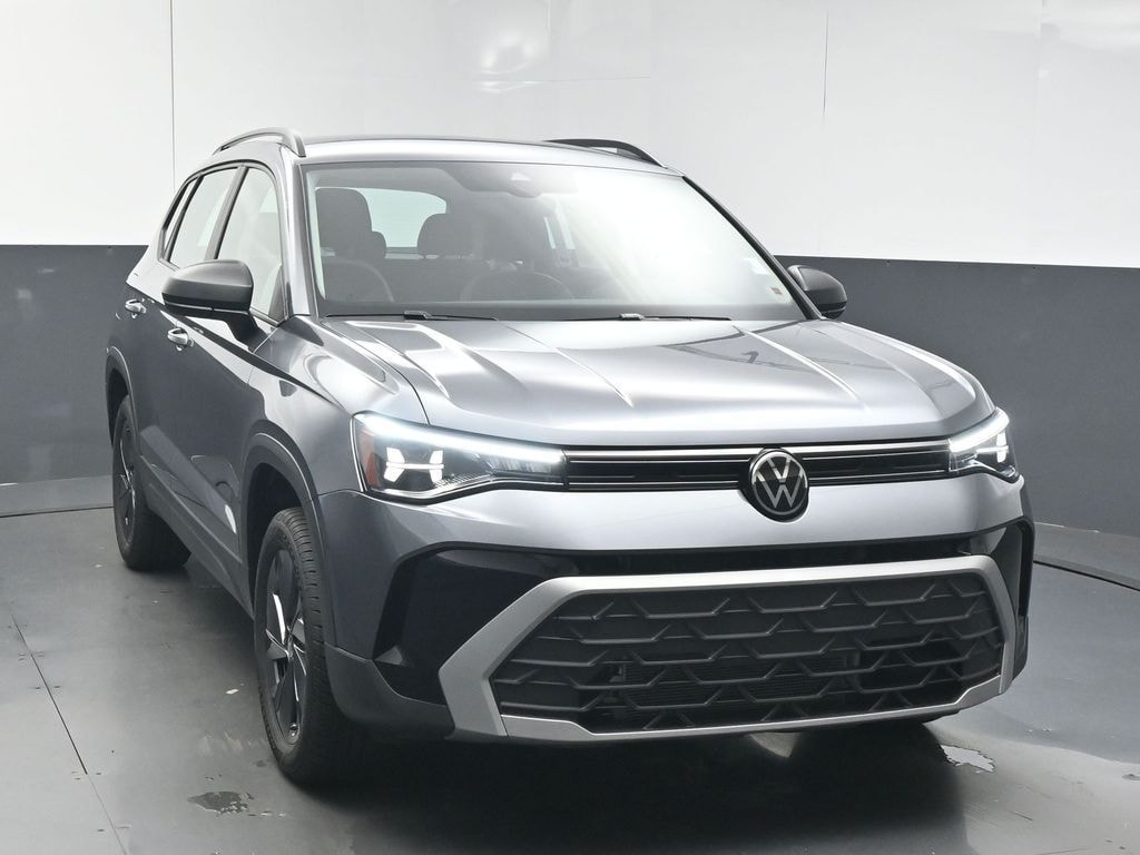 Used 2025 Volkswagen Taos 1.5T SE SUV