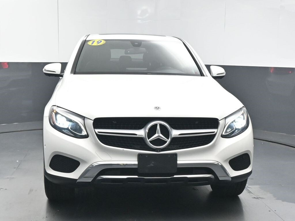 2019 Mercedes Benz GLC 300 4MATIC Coupe photo 3