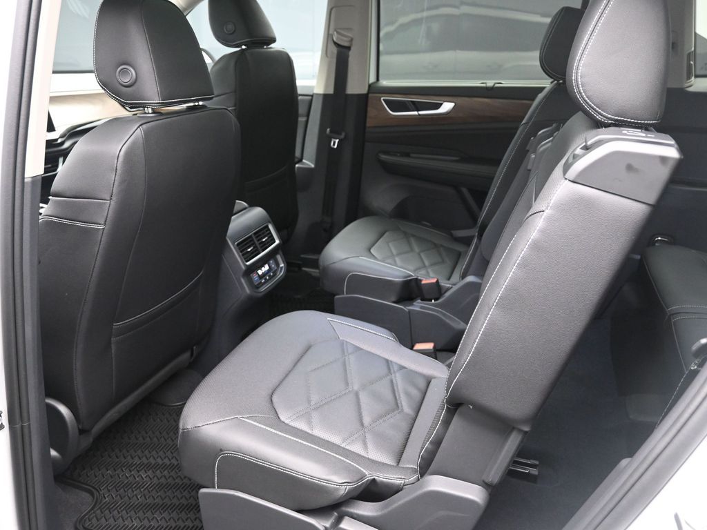 2026 Volkswagen Atlas SE w/Tech - Photo 20