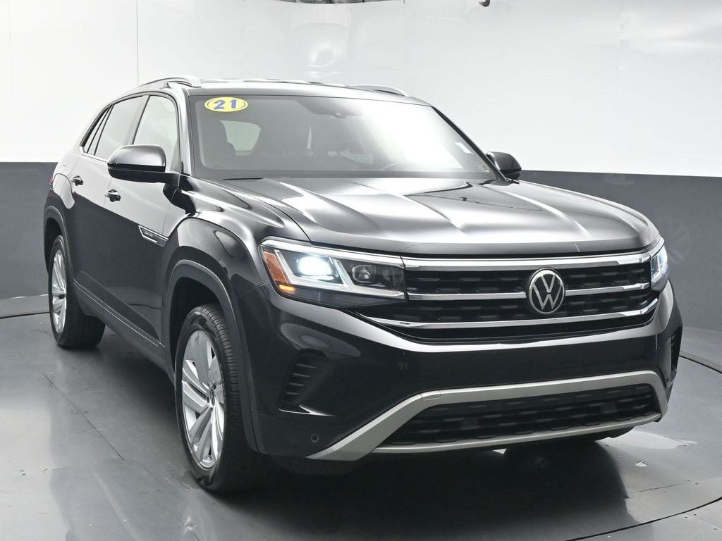 Used 2021 Volkswagen Atlas Cross Sport 2.0T SE w/Technology SUV
