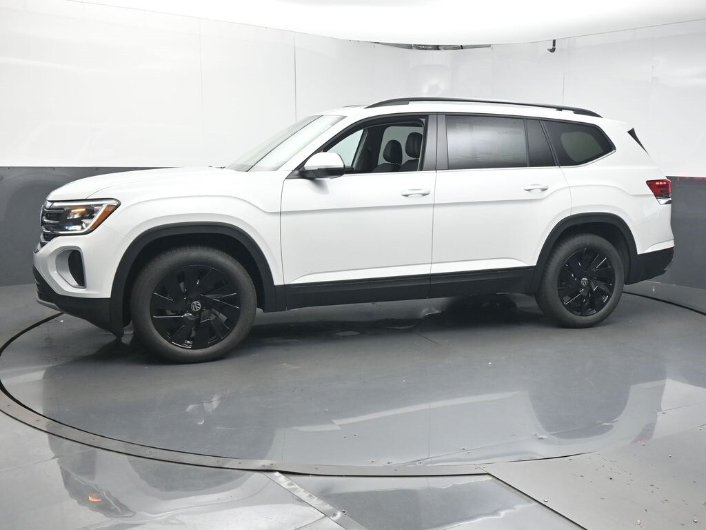 2026 Volkswagen Atlas SE Technology photo 3