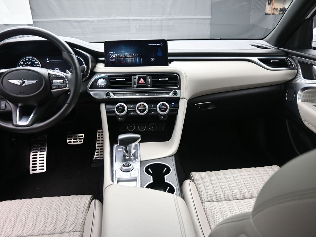 2023 GENESIS G70 Standard - Photo 9