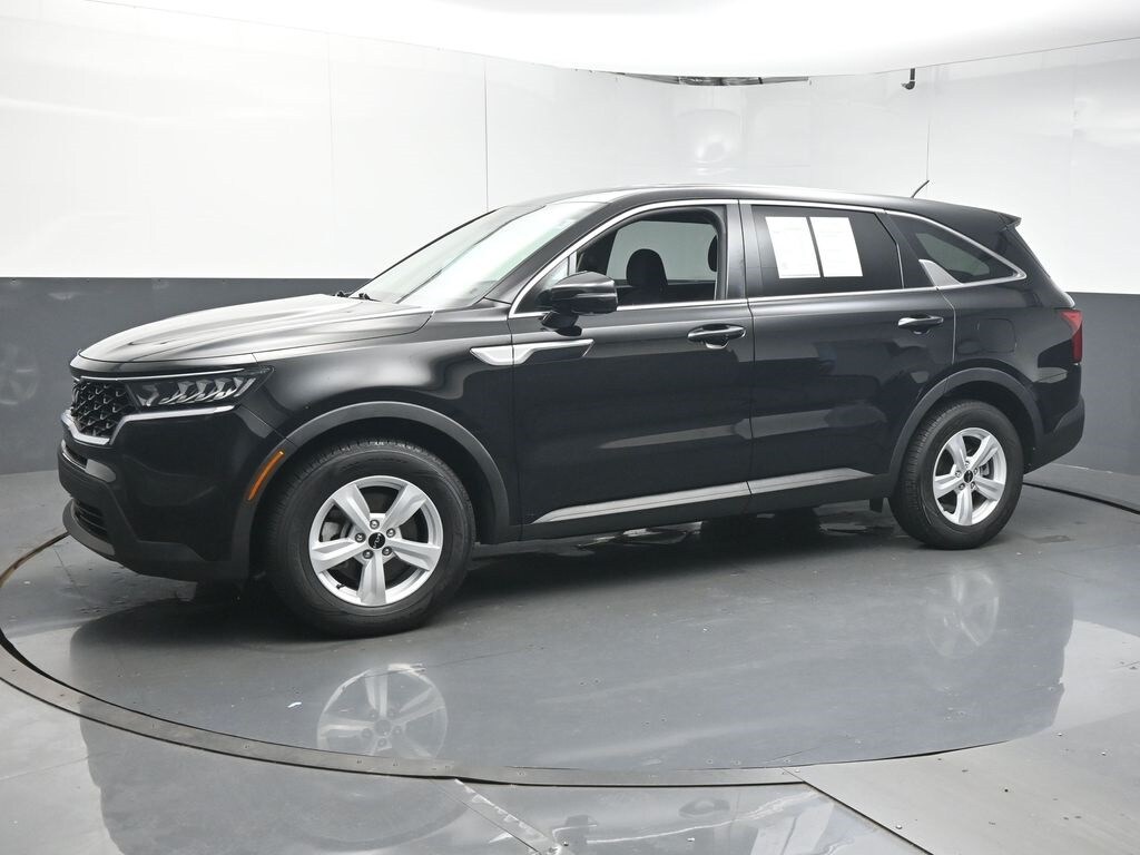 2022 Kia Sorento LX photo 4
