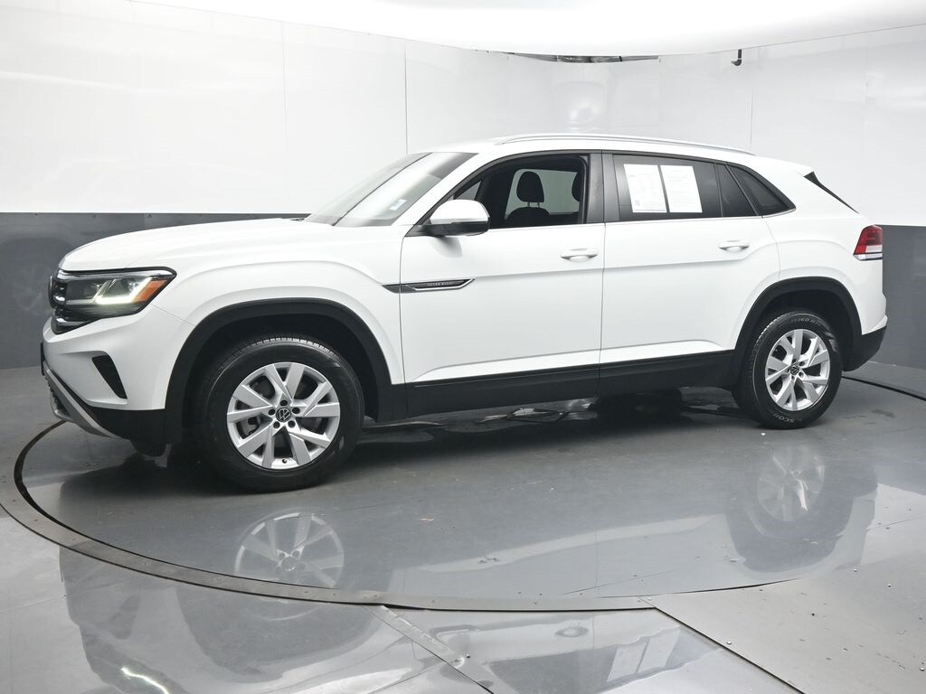 2021 Volkswagen Atlas Cross Sport photo 2