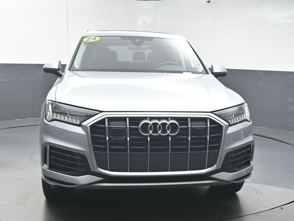 Used 2024 Audi Q7 45 Premium SUV