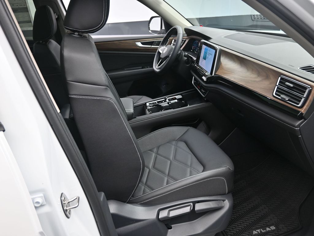 2026 Volkswagen Atlas SE w/Tech - Photo 27