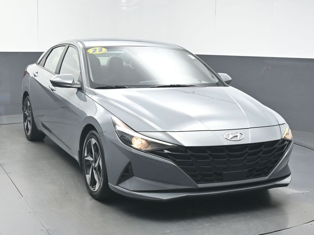 Used 2023 Hyundai Elantra SEL Sedan