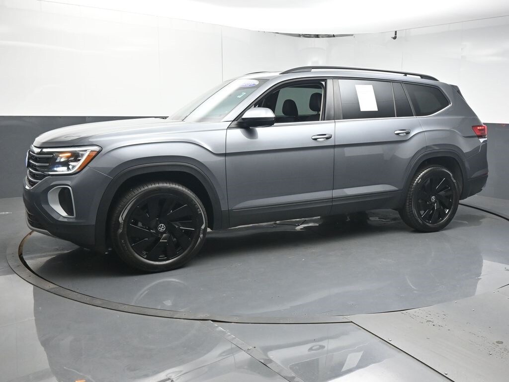 2025 Volkswagen Atlas SE Technology photo 4