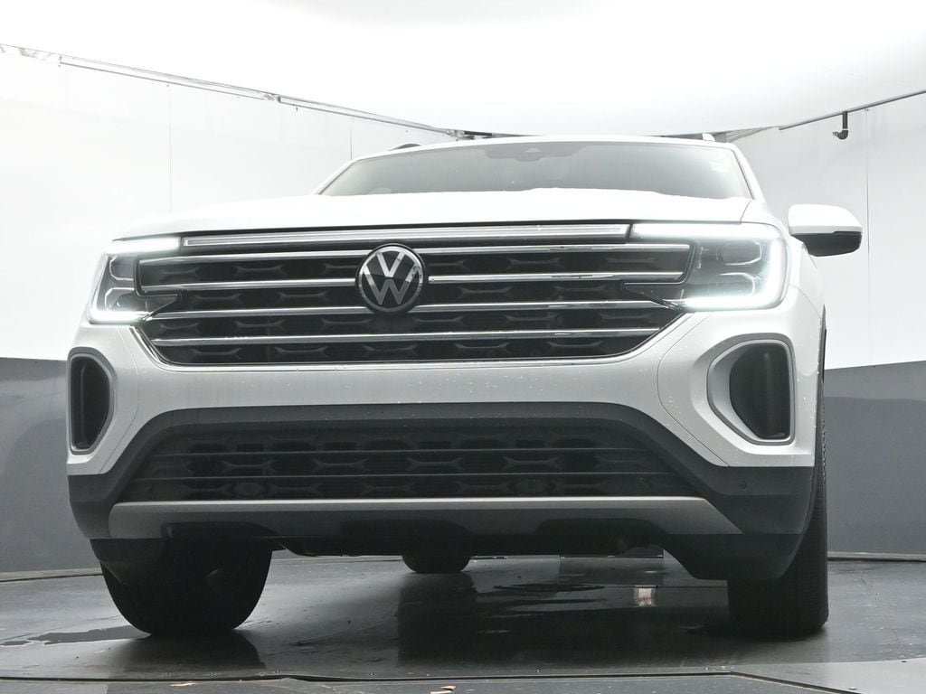 2026 Volkswagen Atlas SE w/Tech - Photo 32