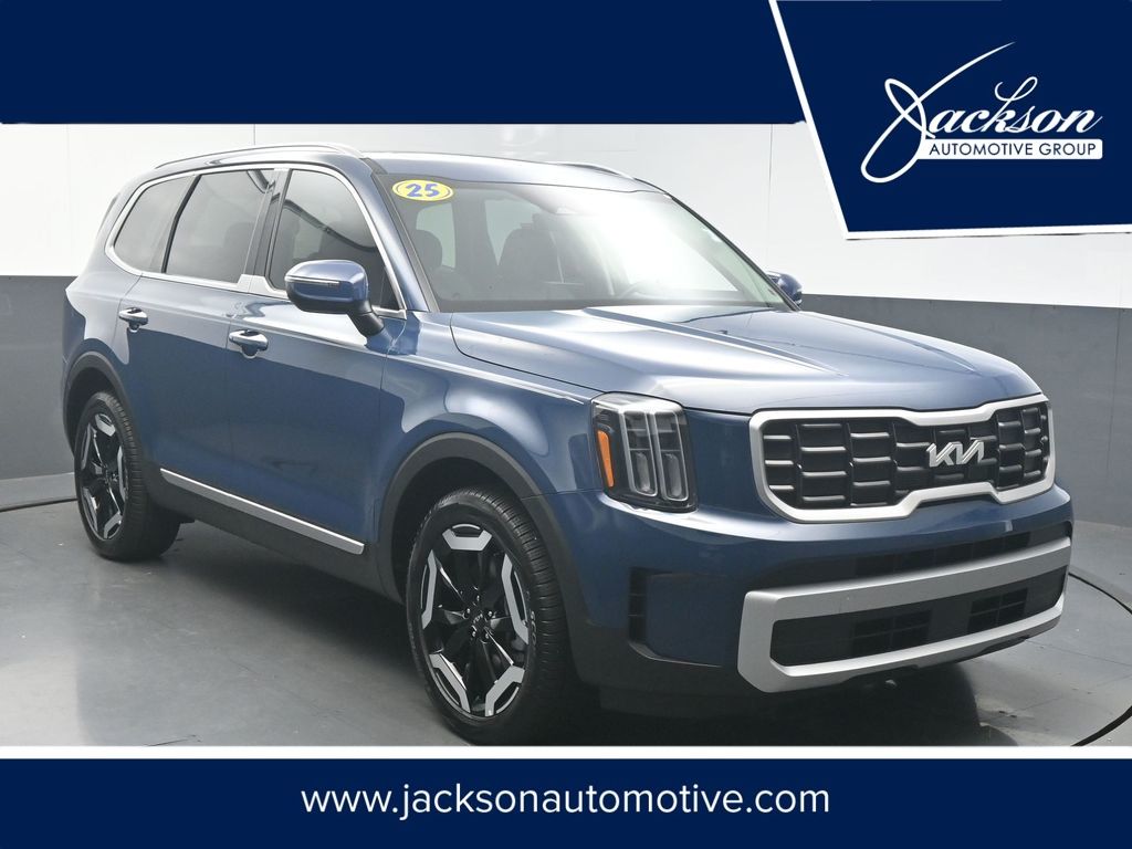 2025 Kia Telluride S AWD's photo