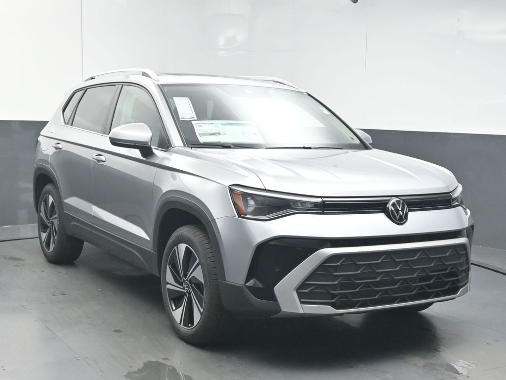 New 2026 Volkswagen Taos 1.5T SE SUV
