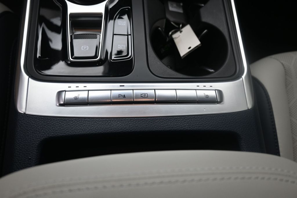 2026 Kia Carnival EX - Photo 16