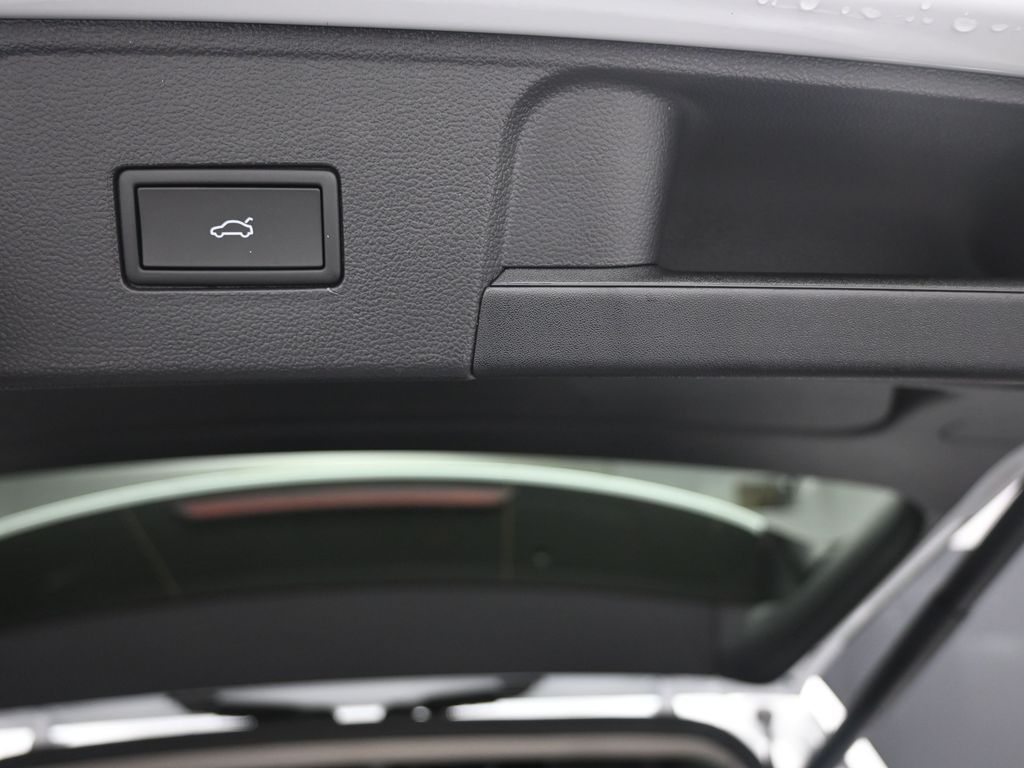 2026 Volkswagen Atlas SE w/Tech - Photo 24
