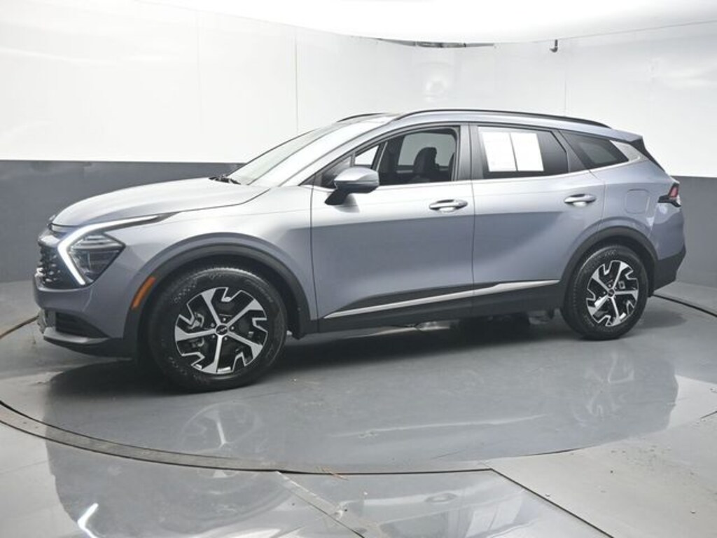 Used 2025 Kia Sportage EX SUV