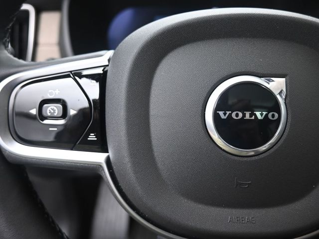 2026 Volvo XC90 Plus - Photo 15