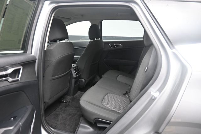 2025 Kia Sportage LX - Photo 23