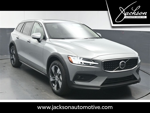 2026 Volvo V60 Cross Country B5 Plus AWD Wagon