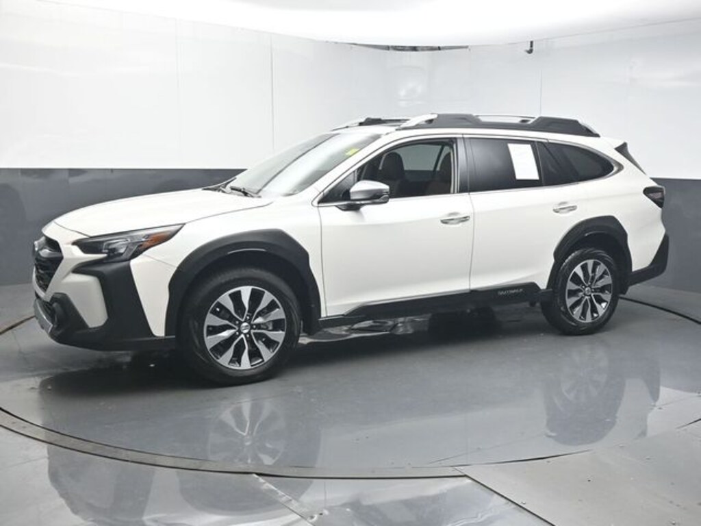 Used 2025 Subaru Outback Touring SUV