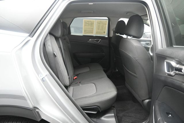 2025 Kia Sportage LX - Photo 27