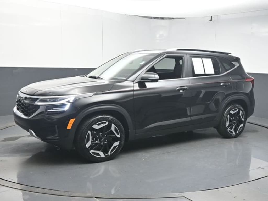 Used 2025 Kia Seltos SX SUV