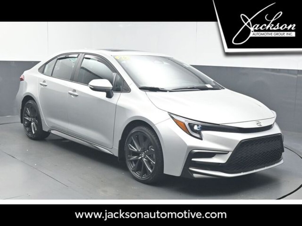 Used 2025 Toyota Corolla XSE Sedan