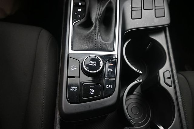 2025 Kia Sportage LX - Photo 14