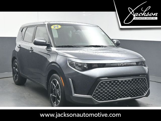 2025 Kia Soul 2.0L EX 6 IVT's photo