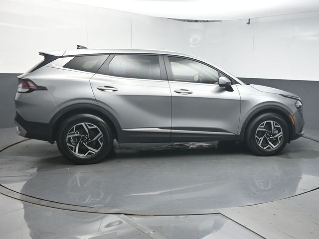 2025 Kia Sportage LX - Photo 8