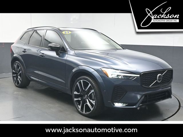 2023 Volvo XC60 B5 Ultimate Dark Theme FWD's photo