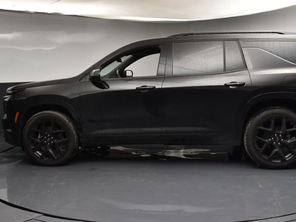 Used 2026 Chevrolet Traverse RS SUV