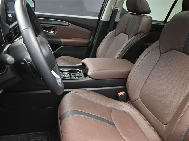 Used 2023 Honda Pilot Elite with VIN 5FNYG1H83PB001296 for sale in Macon, GA