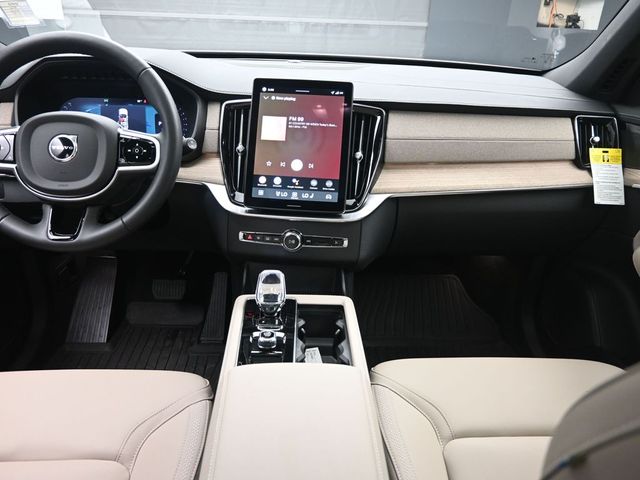2026 Volvo XC90 Plus - Photo 9