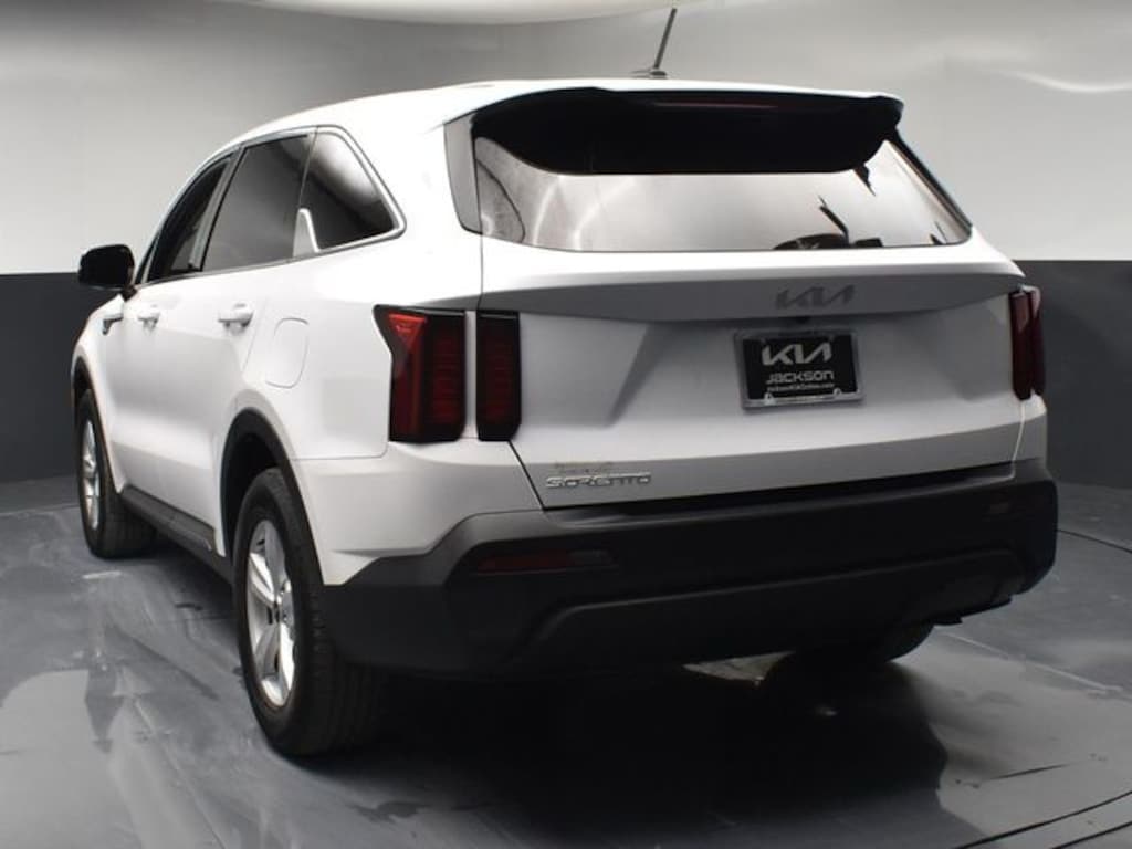 Used 2025 Kia Sorento SUV