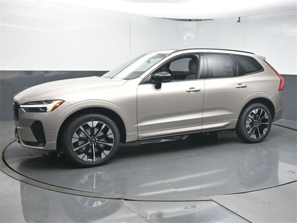 New 2026 Volvo XC60 B5 Plus SUV