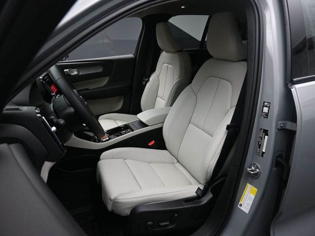 2026 Volvo XC40 Ultra - Photo 15