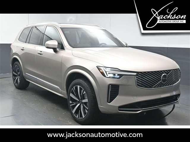 2026 Volvo XC90 Core's photo