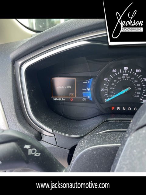 2019 Ford Fusion SE FWD's photo
