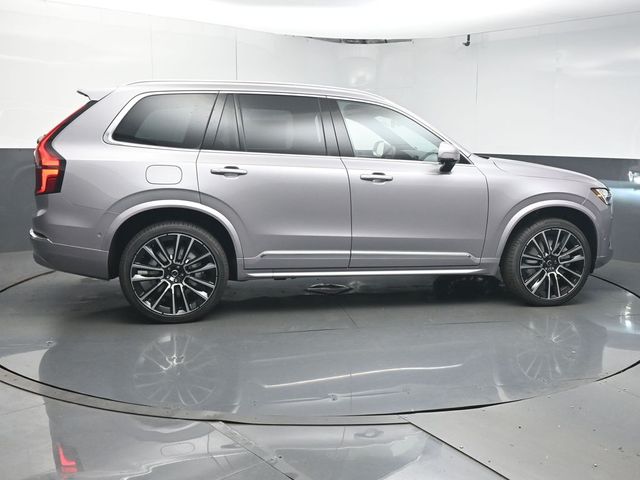 2026 Volvo XC90 Plus - Photo 8