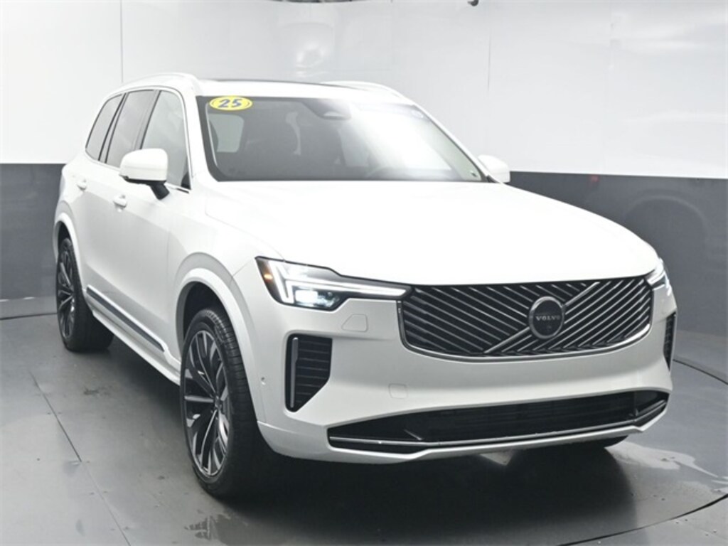 New 2025 Volvo XC90 plug-in hybrid T8 (2025.5) Ultra 7-Seater SUV