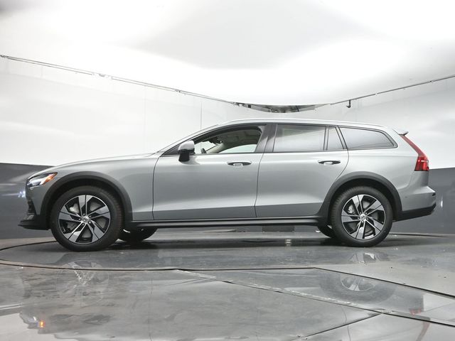2026 Volvo V60 Cross Country Plus - Photo 36