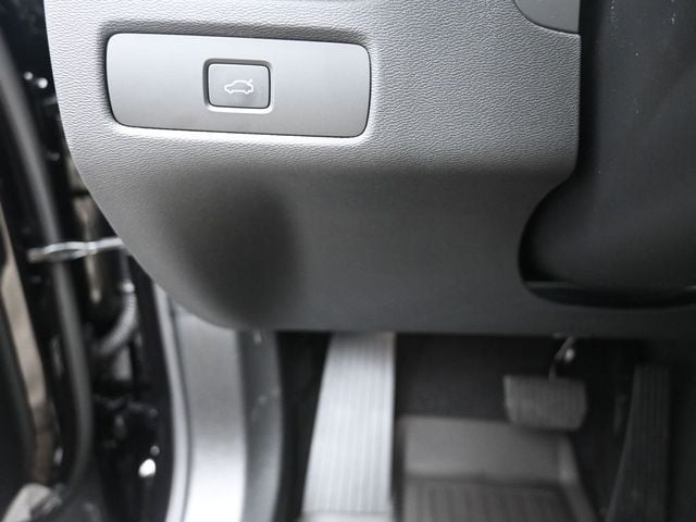2026 Volvo XC60 Ultra - Photo 16